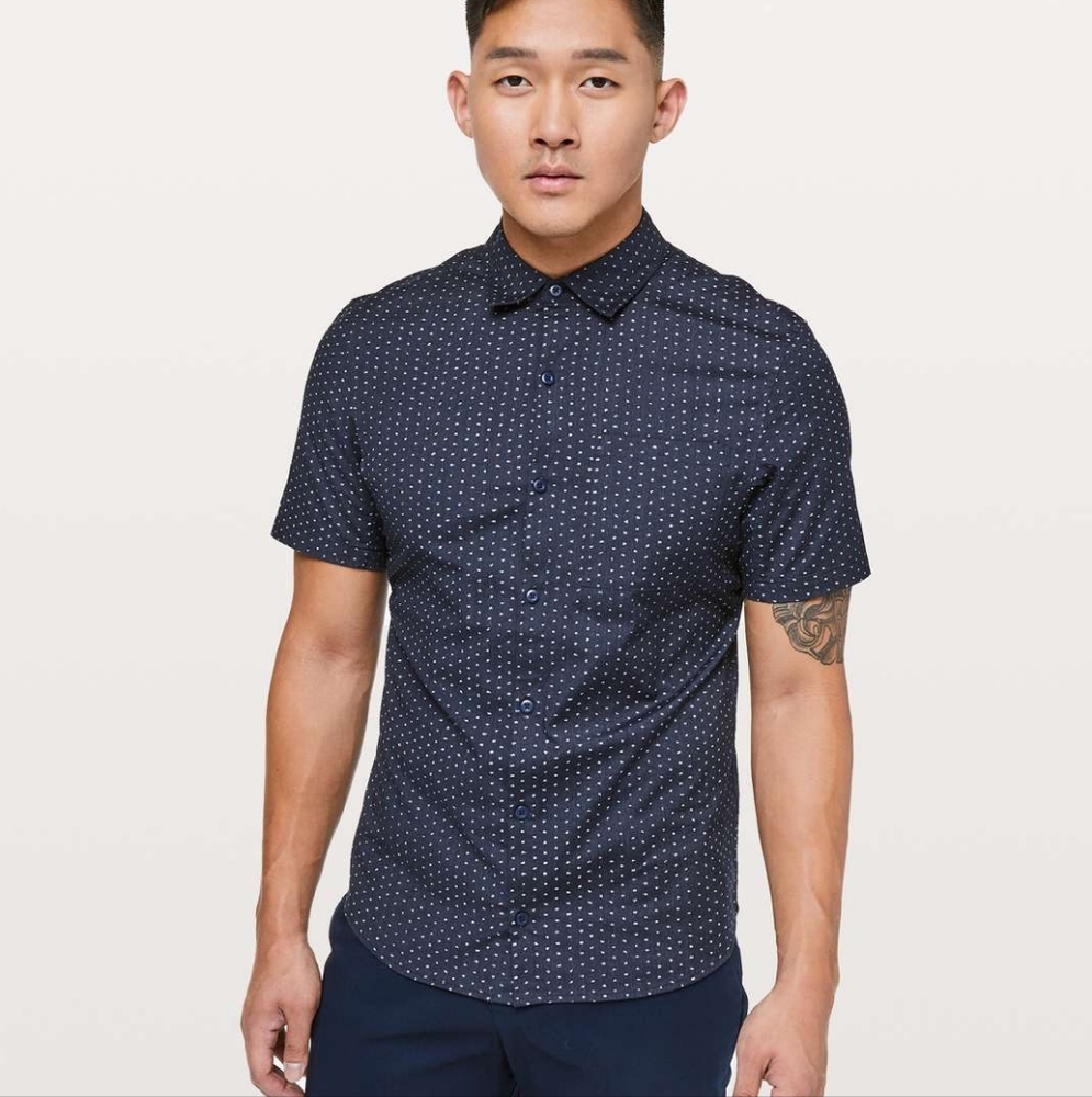 Lululemon All Town Short Sleeve Button Down Shirt